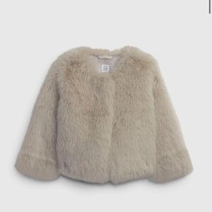 Girls 5T Faux Fur Coat EUC